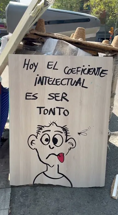 COEFICIENTE # #arteurbano #art #franciscodepajaro Coeficiente – street art in Barcelona: scene from the Art Is Trash video by Francisco de Pájaro